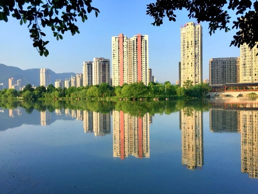 平阳的天气，在温润与暴烈间，读懂一座城的呼吸